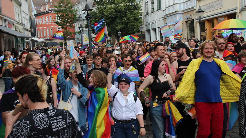 Prideweek: 500 Teilnehmer beim CSD in Coburg