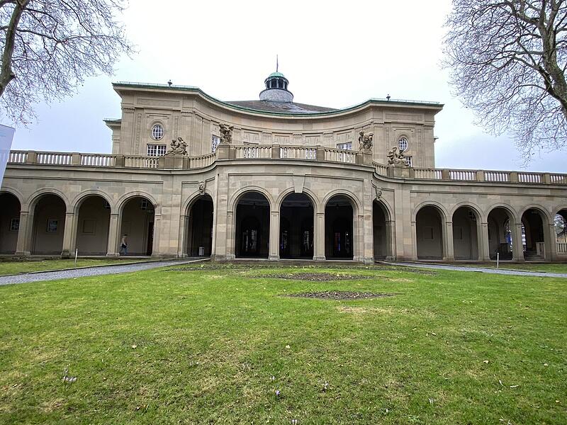 &bdquo;Der Regentenbau in Bad Kissingen wartet auch schon auf den Fr&uuml;hling&ldquo;, schreibt uns der Leser.