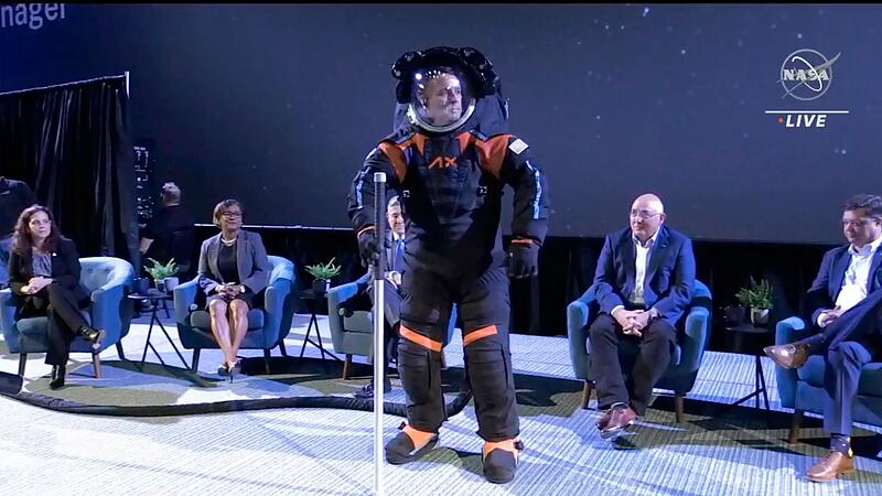 Neue Raumanzüge der Nasa
