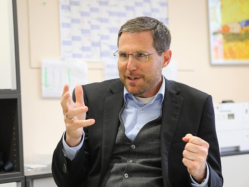 &bdquo;Die Spannung steigt! Die Abipr&uuml;fungszeit ist nat&uuml;rlich vor allem f&uuml;r die Sch&uuml;lerinnen und Sch&uuml;ler sehr spannend &ndash; aber auch f&uuml;r die Lehrerkollegschaft&ldquo;, f&uuml;gt Kuntke hinzu.Forchheim & Fr&auml;nkische Schweiz