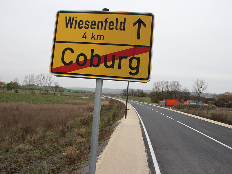Neue Trasse der Staatsstra&szlig;e 2205 zwischen Coburg und Wiesenfeld