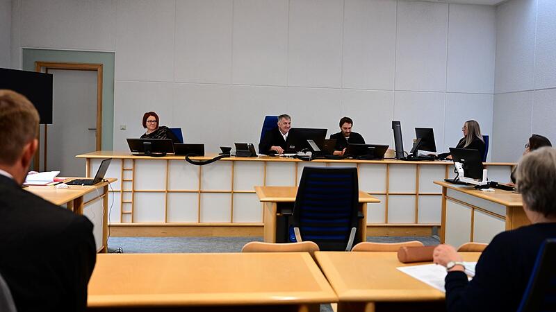 Das Jugendsch&ouml;ffengericht mit dem Vorsitzenden Richter Martin Waschner