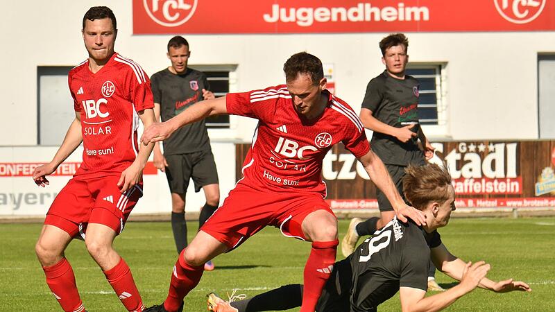 Der Lichtenfelser Lukas Engelmann muss auch in der Relegation gegen Ebersdorf und seinen Cousin Jakob Engelmann wieder großen Einsatz zeigen.