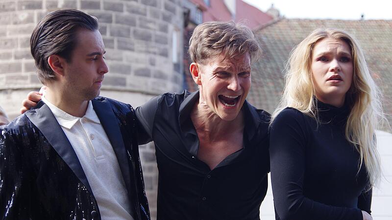 &bdquo;Jedermann&ldquo; vor der imposanten Kulisse der Festung Rosenberg.