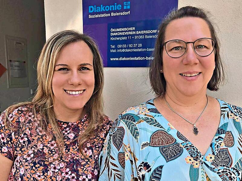 Die Geschäftsführerin der Diakonie Baiersdorf, Anna-Lena Kral (links), und Eva Feller, die Vorsitzende des Diakonievereins Baiersdorf. Ariane Gallmetzer Die Geschäftsführerin der Diakonie Baiersdorf, Anna-Lena Kral (links), und Eva Feller, die Vorsitzende des Diakonievereins Baiersdorf. Ariane Gallmetzer