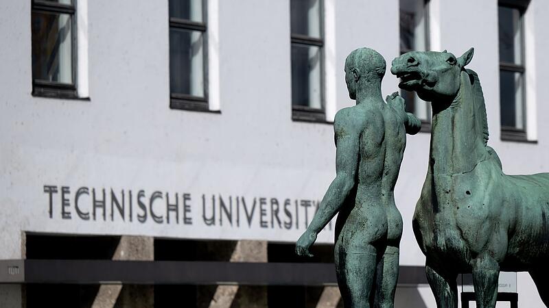 Haupteingang der Technischen Universität München Haupteingang der Technischen Universität München