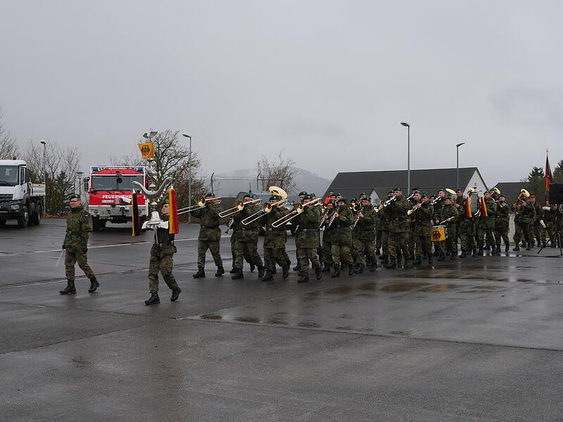 Heeresmusikkorps KasselKommandoübergabe Wildflecken von Oberstleutnant Rainer Hoch an Oberstleutnant Torsten Reinhardt Heeresmusikkorps Kassel