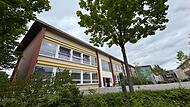 Sanierung der Staatlichen Realschule Coburg ISanierung der Staatlichen Realschule Coburg I 2001 war damit begonnen worden, die Generalsanierung der Staatlichen Realschule Coburg I zu planen. 25 Jahre später soll jetzt auch endlich der Gebäudeteil „A“ drankommen.