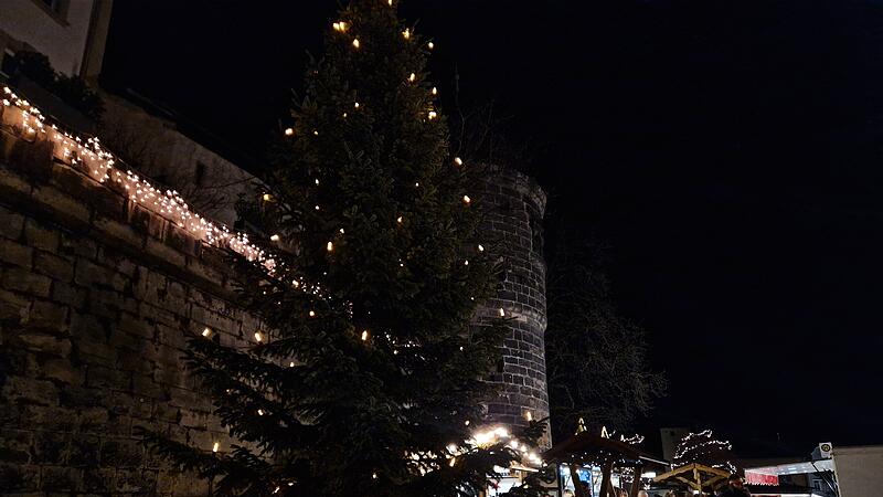 Lichterglanz: Weihnachtshaus in KronachWeihnachtsh&auml;user im Kreis Kronach