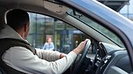 Mann beobachtet Kind Stalker, Autofahrer, Kinder, Stalker, aus Auto heraus angesprochen, in Auto gelockt