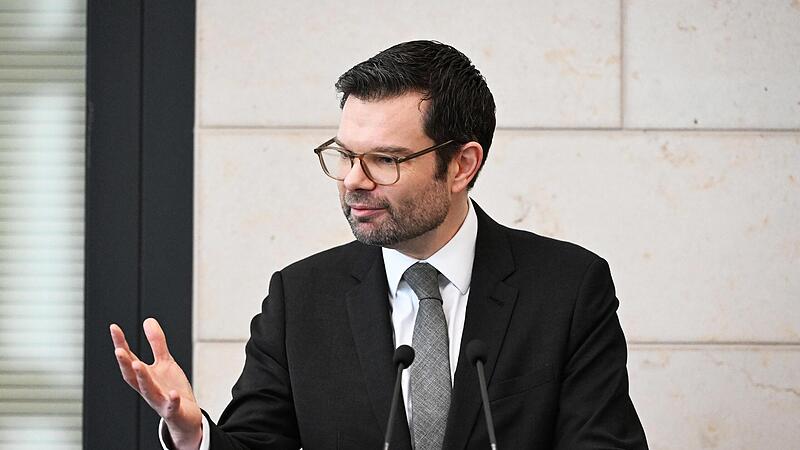 Bundesjustizminister Marco Buschmann (FDP)  will  Asylverfahren beschleunigen.