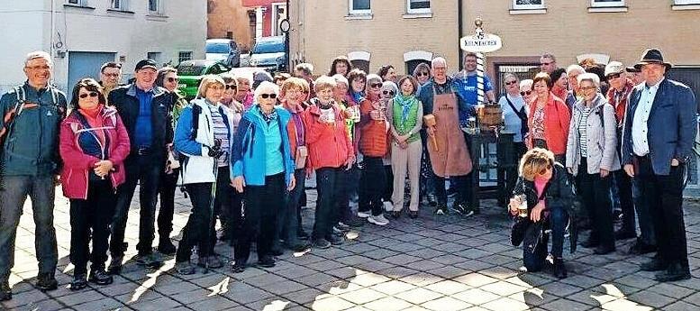 Die beiden Naturfreunde-Gruppen aus Kulmbach und Plauen erkundeten gemeinsam die Stadt und die Plassenburg.