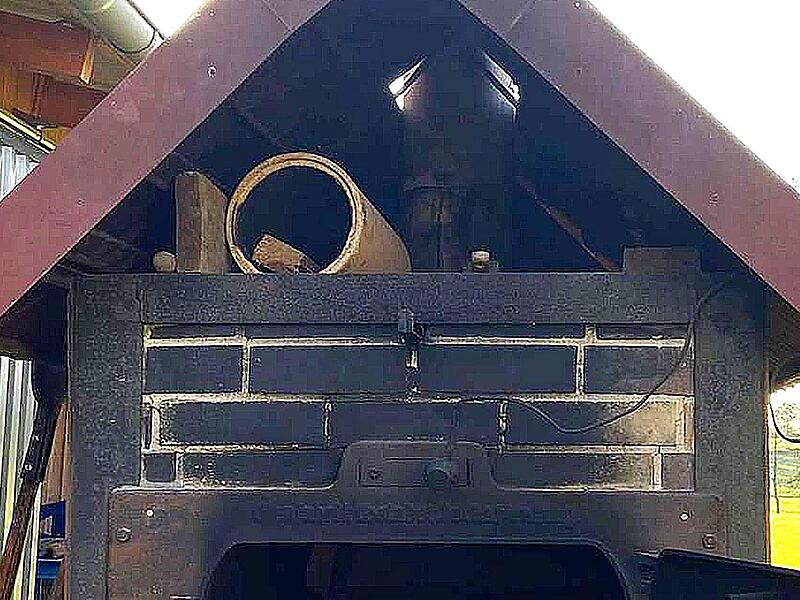 Dieser mobile Backofen ist 35 Jahre alt und sozusagen das Herzstück des Backofenfestes.