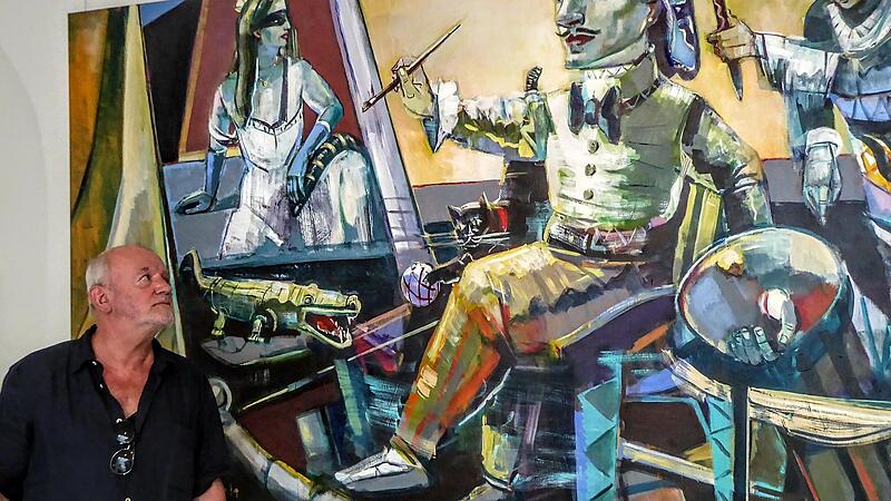 &bdquo;Das Atelier&ldquo;: Jost Hayder vor seinem gro&szlig;formatigen Acrylgem&auml;lde &bdquo;Das Atelier&ldquo; (2019) im Kunstverein Coburg.