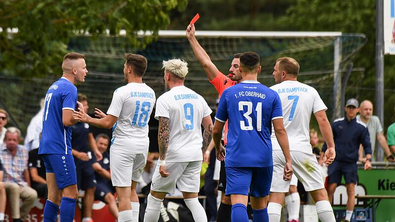 Beim Auftakt gegen Dampfach sah Simon Roppelt die Rote Karte, bei  der FT Schweinfurt erwischte es nun Teamkollege Jonas Sch&ouml;nlein.