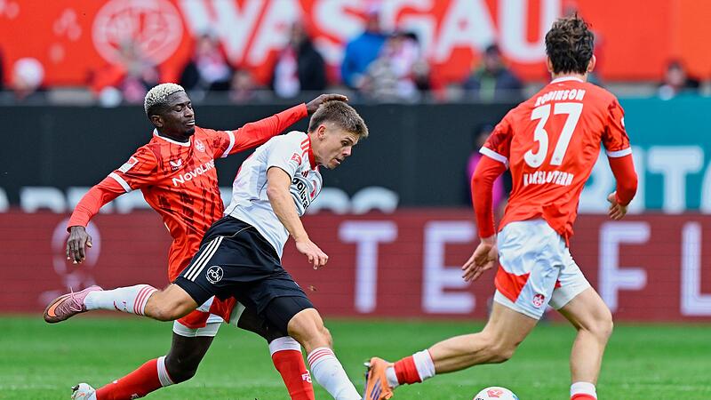 1. FC Kaiserslautern - 1. FC Nürnberg