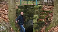 Der Wassereinlauf vom Studentenweiher zum Tempelsgraben: Bernhard Christoph hat auch die unterirdischen die Wasserbauten der Zisterzienser genau erforscht und wird  eine Exkursion zu den interessantesten Orten in Klosterlangheim führen.