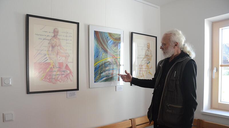 Der vielseitige Kronacher K&uuml;nstler Peter M. Bannert stellt einige Gem&auml;lde aus mit nachdenklichen Haiku-Texten von Ingo Cesaro. Der heute 85- j&auml;hrige Bannert z&auml;hlt seit &uuml;ber 30 Jahren zu den engagierten Mitgliedern im Verein &bdquo;Regionale Kunstf&ouml;rder...