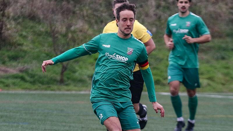 Adrian Du&szlig;ler (Archivbild von November) hat f&uuml;r den Fu&szlig;ball-Bayernligisten TSV Abtswind bislang elf Treffer erzielt.