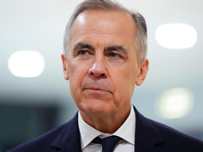 Hinter den Ideen des kanadischen Premiers Carneys können sich alle vereinen: Union, SPD, Grüne, sogar Teile der Linken, die AfD vielleicht nicht, aber selbst die geht auf Distanz zu Trump. Das ist gut, findet auch Kanzler Merz. Hinter den Ideen des kanadischen Premiers Carneys können sich alle vereinen: Union, SPD, Grüne, sogar Teile der Linken, die AfD vielleicht nicht, aber selbst die geht auf Distanz zu Trump. Das ist gut, findet auch Kanzler Merz.