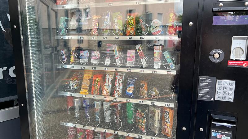Snack-Automat gegenüber der Realschule Bad Kissingen