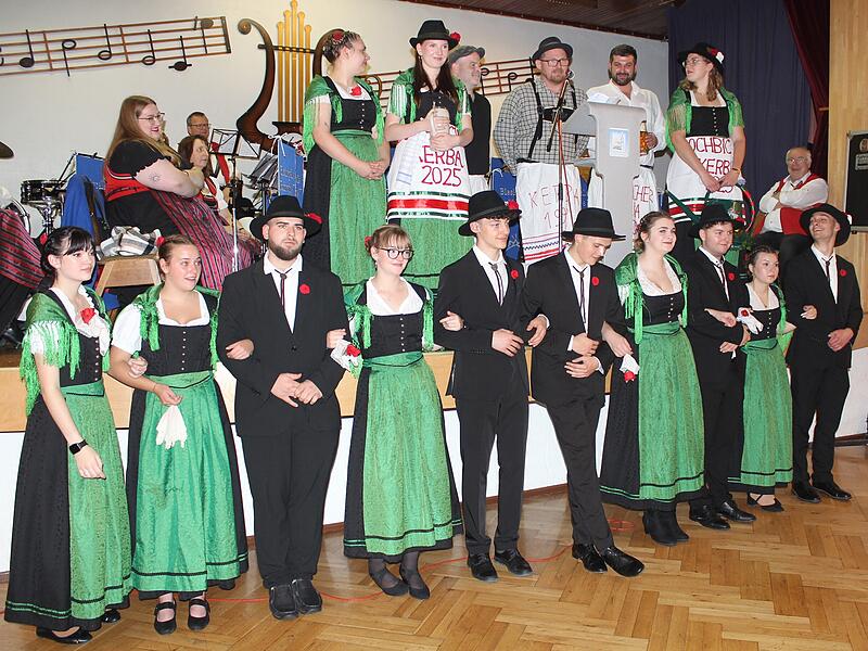 Bei der Trachtenkirchweih wurde an die inzwischen 30-jährige Tradition des Ereignisses erinnert.