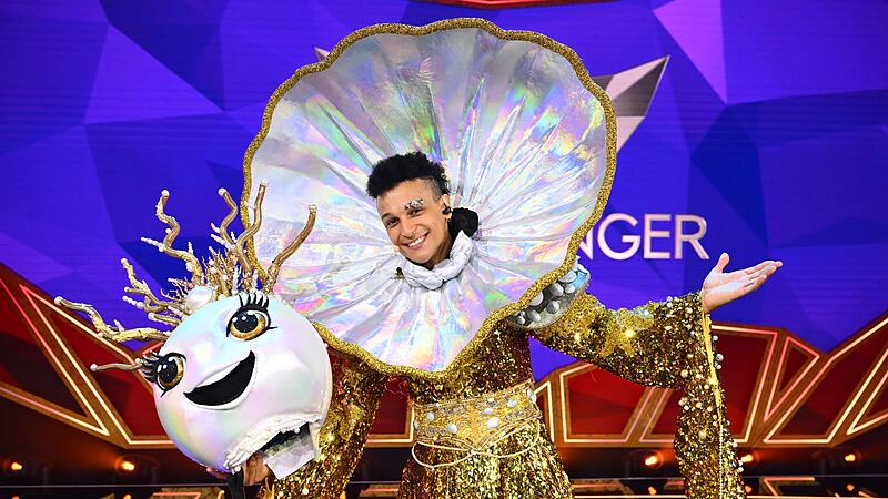 "The Masked Singer" - Prince Damien "The Masked Singer" - Prince Damien