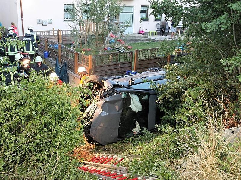 Bei einem schweren Verkehrsunfall auf der Bundesstraße 26 nahe Eltmann ist am frühen Sonntagmorgen (10. Juli) ein Autofahrer verletzt worden.
