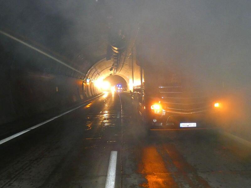 Groß angelegte Katastrophenschutz-Übung im Autobahn-70-Tunnel „Schwarzer Berg“ im Landkreis Haßberge