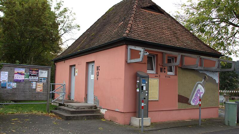 Die Arbeiten für den Neubau des Sanitärgebäudes am Bleichrasen in Hammelburg könnten möglicherweise im Frühjahr 2027 starten. Die Arbeiten für den Neubau des Sanitärgebäudes am Bleichrasen in Hammelburg könnten möglicherweise im Frühjahr 2027 starten.