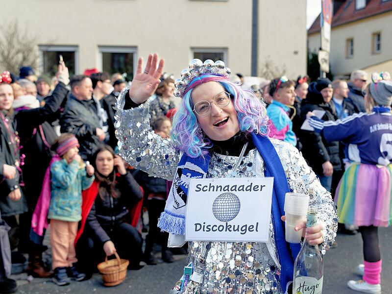 Faschingsumzug in Hirschaid 2026Mit Drachen und Pok&eacute;mon: Faschingsumzug in Hirschaid