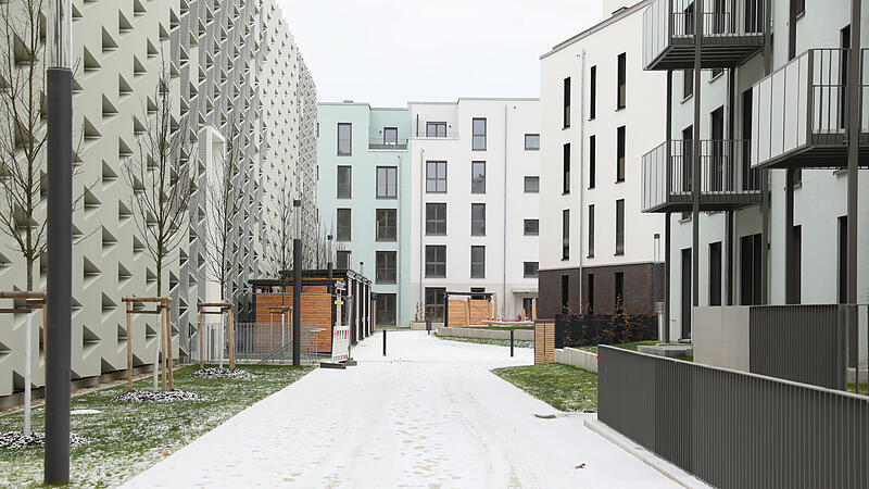 An Tristesse kaum zu &uuml;berbieten sind die neuen Bauten an der Lorenz-Krapp-Stra&szlig;e in der ehemaligen Lagarde-Kaserne in Bamberg.
