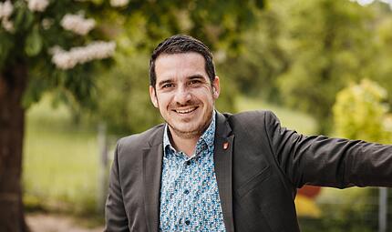 Maximilian NeebLeipziger Allerlei by os Maximilian Neeb ist 2019 Bürgermeister der Stadt Seßlach.