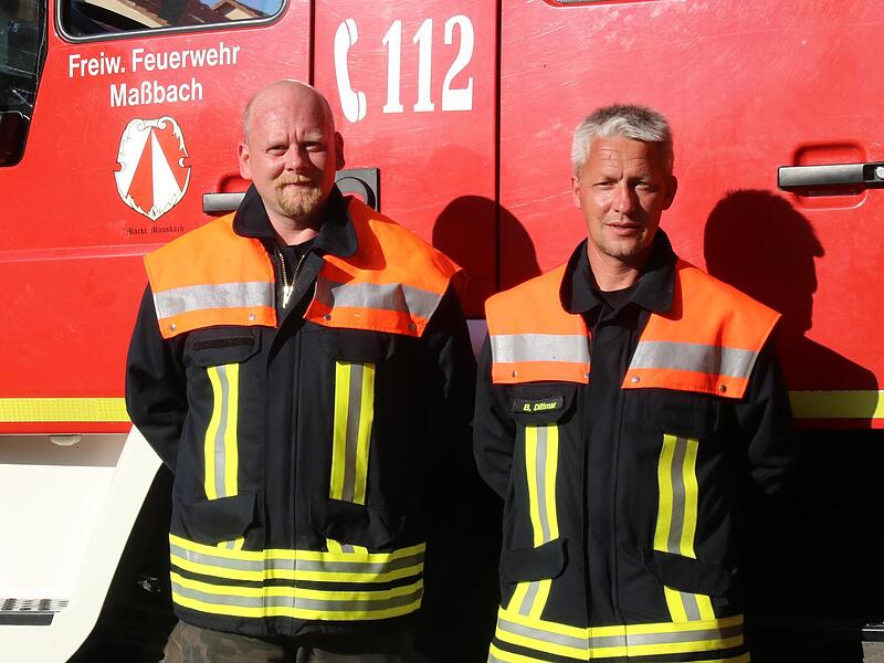 Kommandant René Krauser (links) und der Vorsitzende des Feuerwehrvereins Benjamin Dittmar (rechts) organisieren mit anderen das Jubiläumsfest.