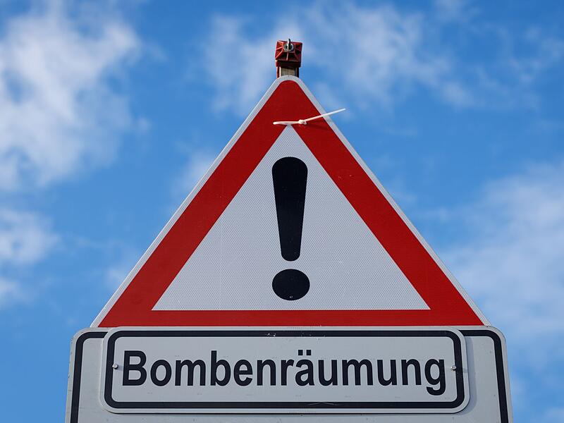 Bombenentsch&auml;rfung