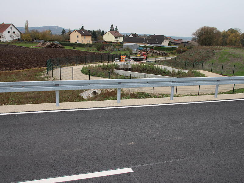 Neue Trasse der Staatsstraße 2205 zwischen Coburg und Wiesenfeld