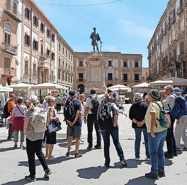 Die Reisegruppe besucht Palermo.