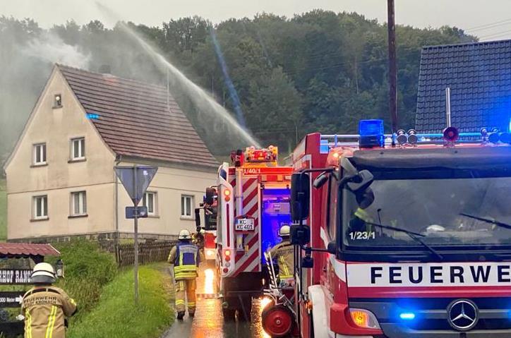 Brand eines Dachstuhls in Fischbach schnell gelöscht.