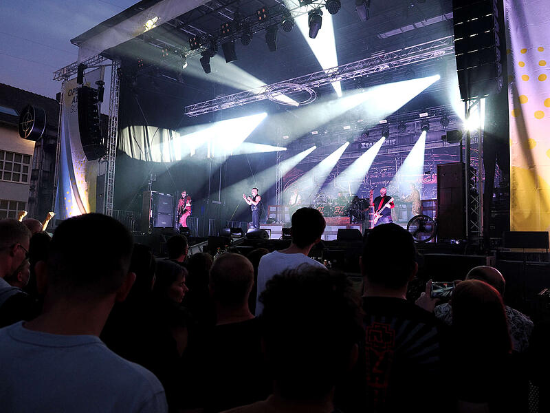 Die Rammstein-Tribute-Band live auf dem Gel&auml;nde der KulturfabrikStahlzeit am 18. Juni in Cortendorf