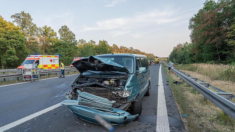 A73 bei Bamberg: Ein Toter und sieben Schwerverletzte bei Unfall