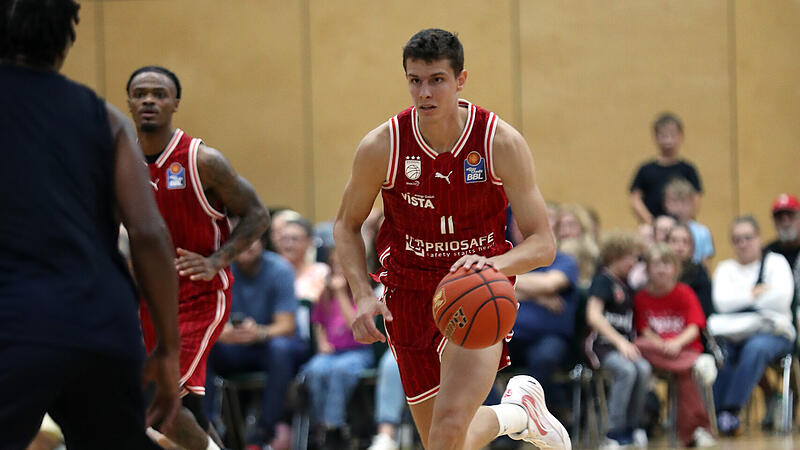 Überzeugte in seinem ersten Spiel für die BMA365 Bamberg Baskets: Richard Balint Überzeugte in seinem ersten Spiel für die BMA365 Bamberg Baskets: Richard Balint