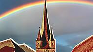 Zeiler Gotteshaus im Zeichend es Regenbogens