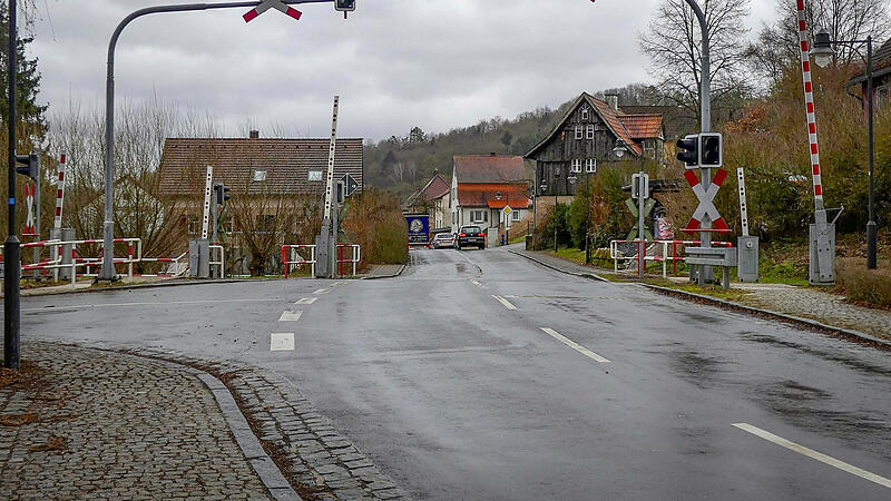 Vorrang bei der Sanierung des Abwasserkanals hat die Berliner Straße mit dem Abzweig Richtung Feuerwehrhaus (Mitte links). 