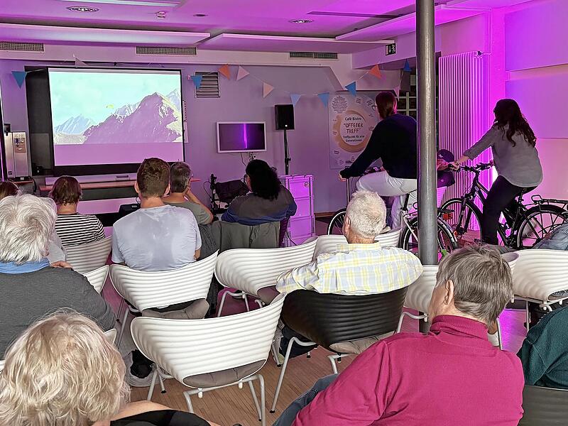 Das Fahrradkino sorgte für ein nachhaltiges Filmerlebnis mit Spaß und Bewegung – und förderte das praktische Verständnis von Strom und Energie.
