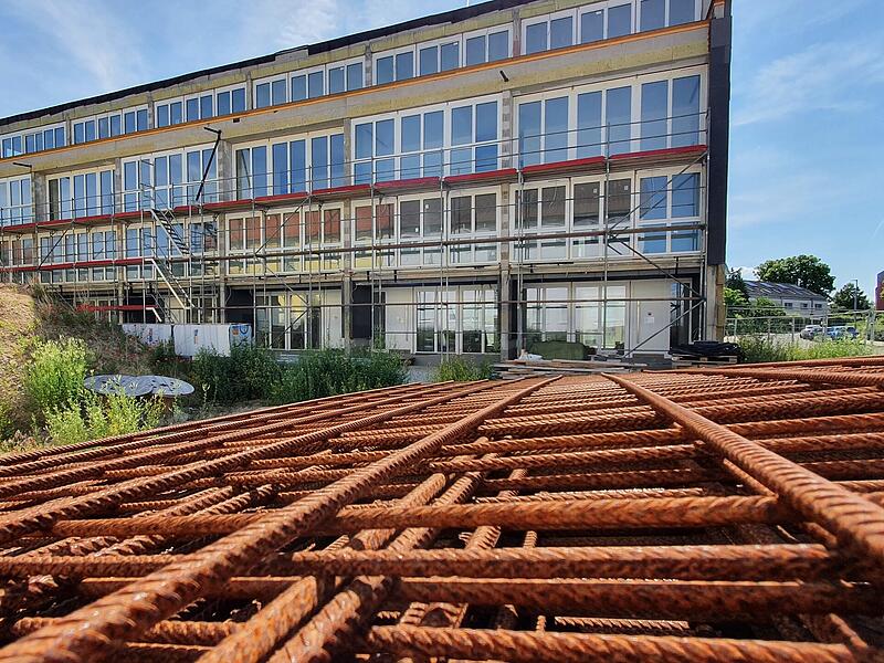 Diese Baustelle wurde 2022 zwei tief verfeindeten Firmen zum Verhängnis: In der Adam-Stegerwald-Straße in Bamberg gerieten zwei Baufirmen in Streit. Diese Baustelle wurde 2022 zwei tief verfeindeten Firmen zum Verhängnis: In der Adam-Stegerwald-Straße in Bamberg gerieten zwei Baufirmen in Streit.