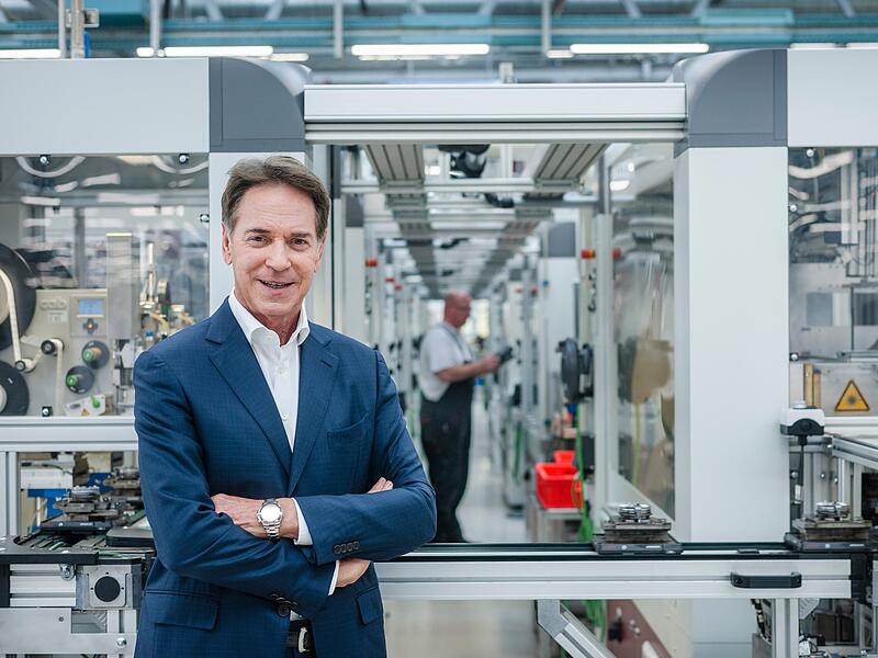 Michael Stoschek ist Vorsitzender des Verwaltungsrates bei BroseRoter Ochse Untere Königstraße Michael Stoschek ist Vorsitzender des Verwaltungsrates bei Brose