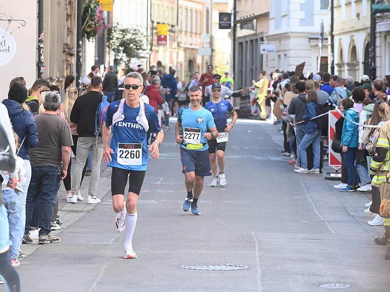 Weltkulturerbelauf 2025: Rund 3700 Athletinnen und Athleten nahmen de Halbmarathon, den Sparkassen-Lauf, in Angriff.