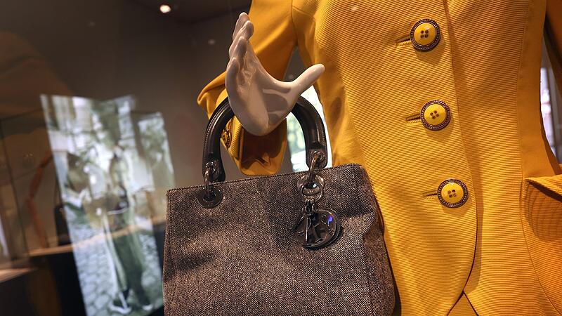 Handtaschen-Ausstellung im Knauf-Museum