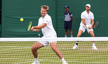 Der Titeltraum ist geplatzt: Kevin Krawietz (vorne) und Tim Pütz sind in Wimbledon im Halbfinale ausgeschieden. Der Titeltraum ist geplatzt: Kevin Krawietz (vorne) und Tim Pütz sind in Wimbledon im Halbfinale ausgeschieden.