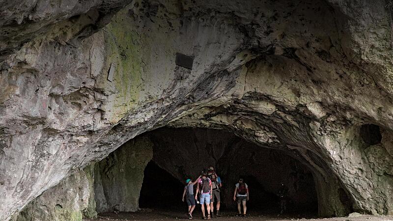 Rund um Muggendorf gibt es etliche H&ouml;hlen zu entdecken, so wie hier die Oswaldh&ouml;hle.Forchheim & Fr&auml;nkische Schweiz